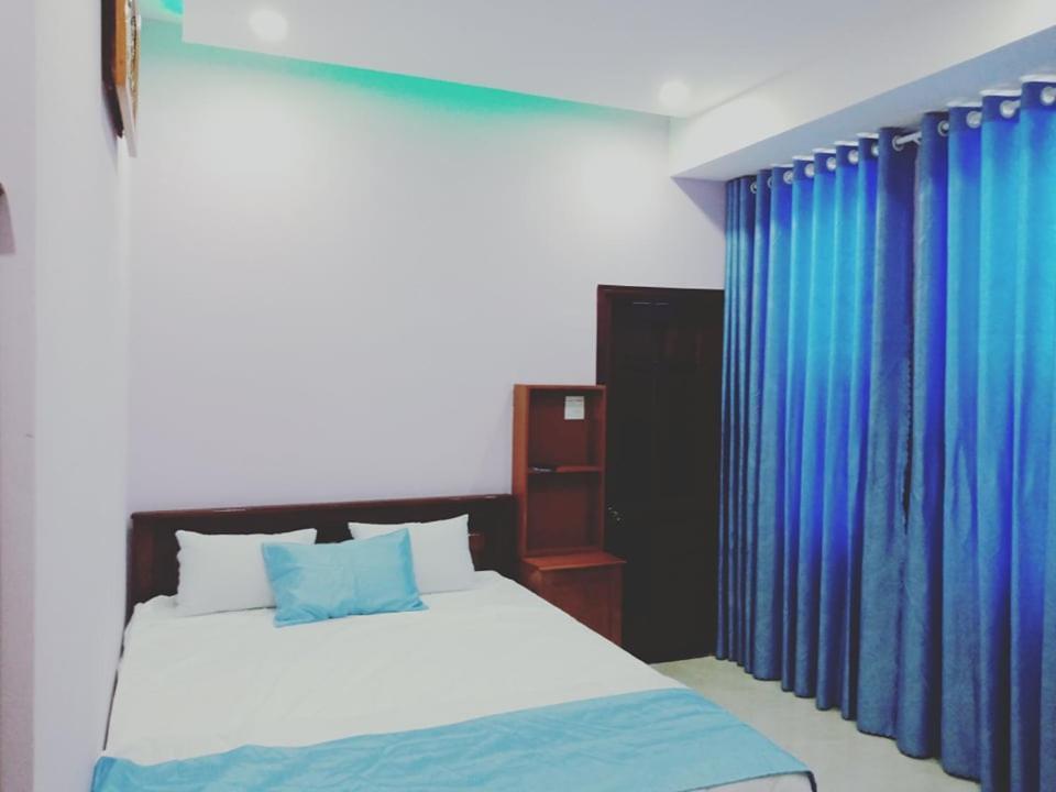 Khach San Nghinh Phong Beach Туихоа Экстерьер фото