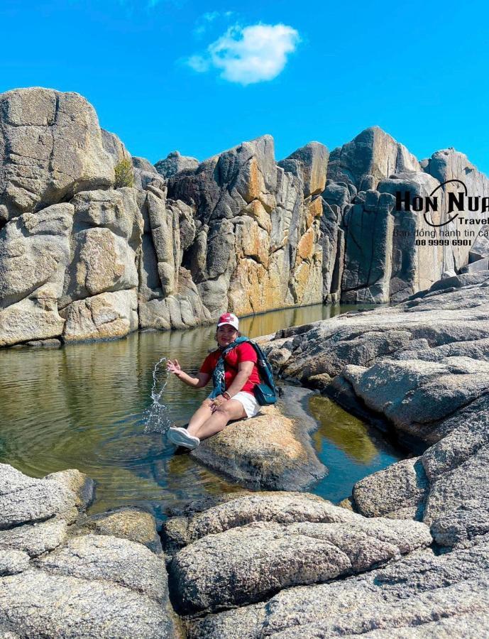 Khach San Nghinh Phong Beach Туихоа Экстерьер фото