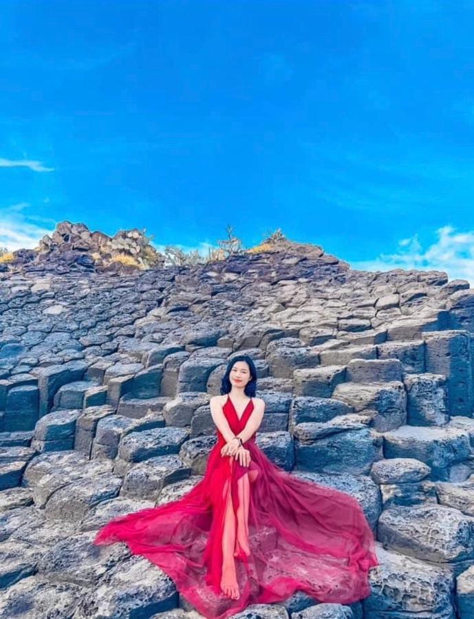 Khach San Nghinh Phong Beach Туихоа Экстерьер фото